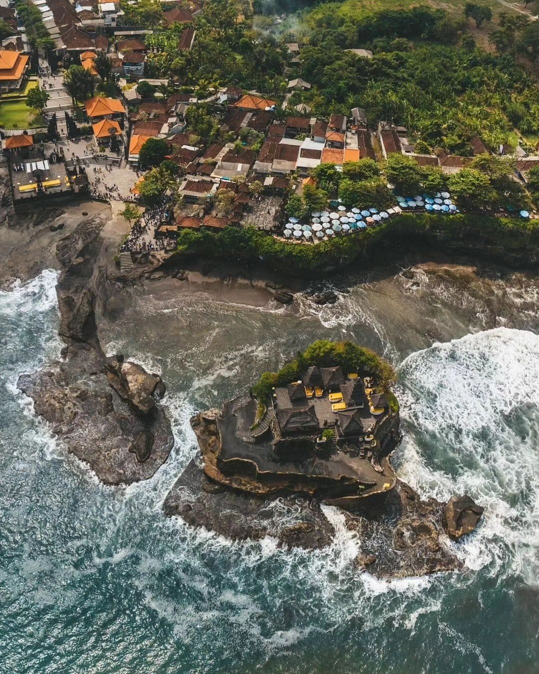 1 Den Tanah Lot