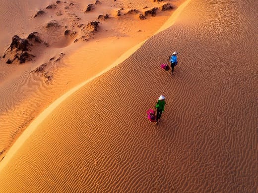 Đồi cát bay Mũi Né địa chỉ hấp dẫn bao trái tim du khách